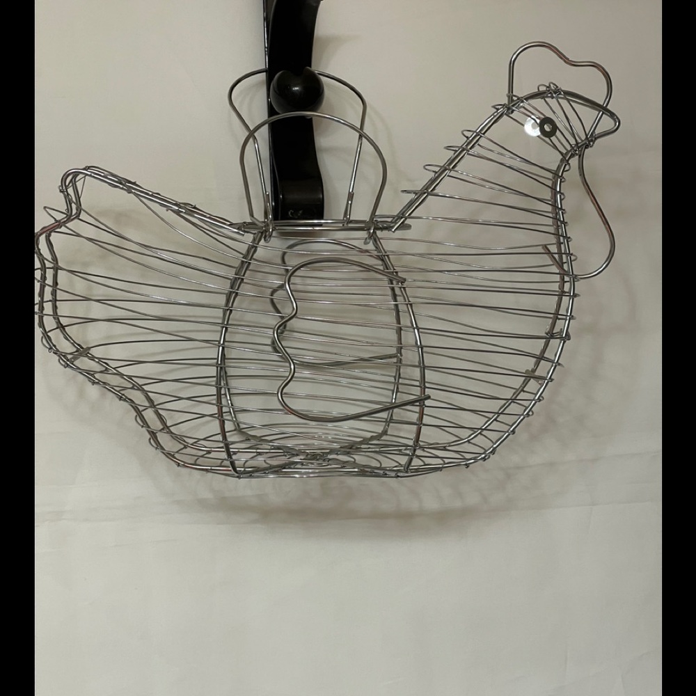 Farmhouse Wire Egg Basket
